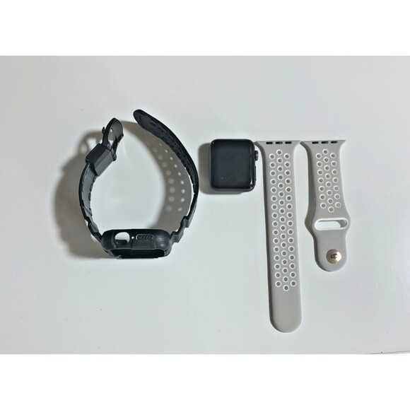 Apple Other - Apple Watch Series 3 38mm GPS + WiFi Space Gray Extra Band (B Grade)